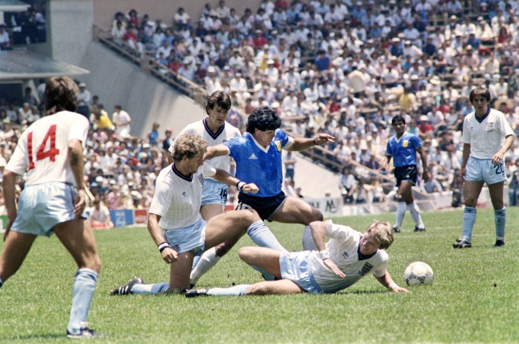 Maradona contro l'Inghilterra ai Mondiali del 1986
