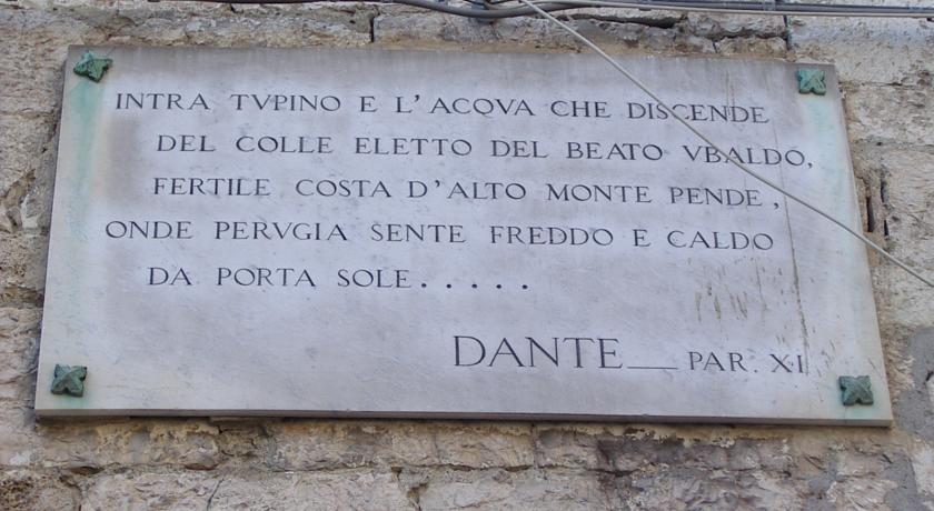 Targa di Dante a Porta Sole di Perugia