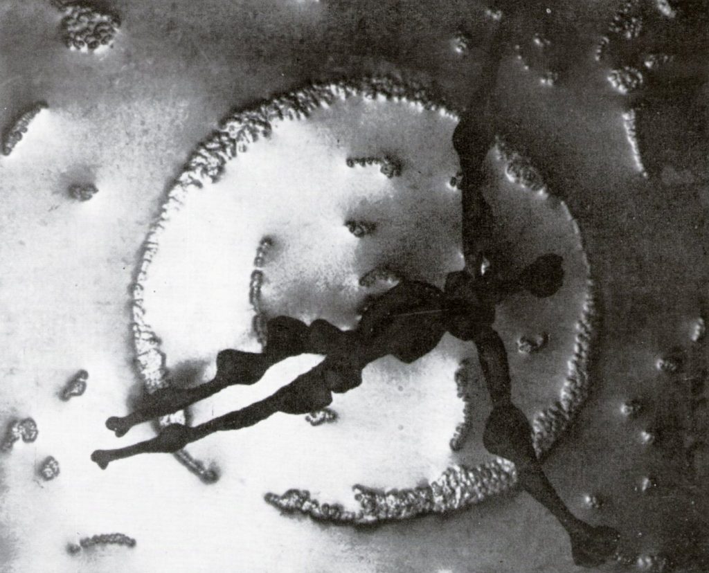 "Astronauti su superficie lunare" di Bruno Orfei (1968)