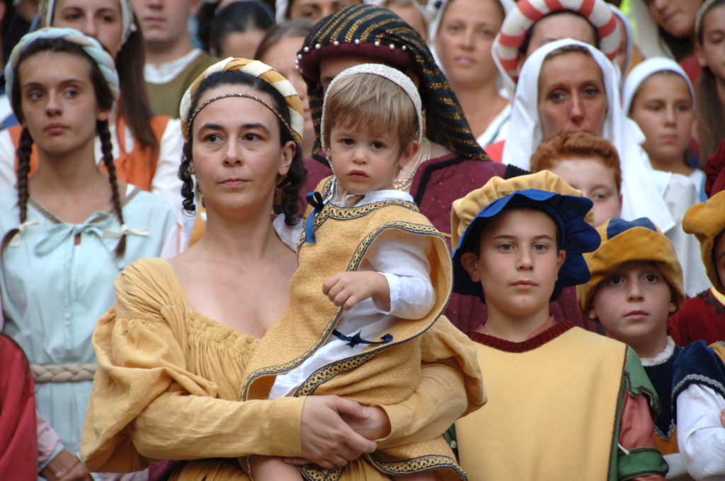 Popolani al XXXVIII° Corteo Storico di Corciano del 2006